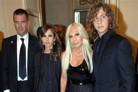 ramona versace genitori|versace family.